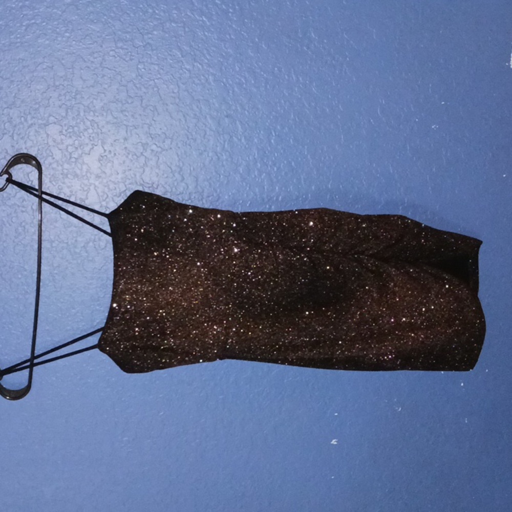 Black with sparkles, adorable mini dress